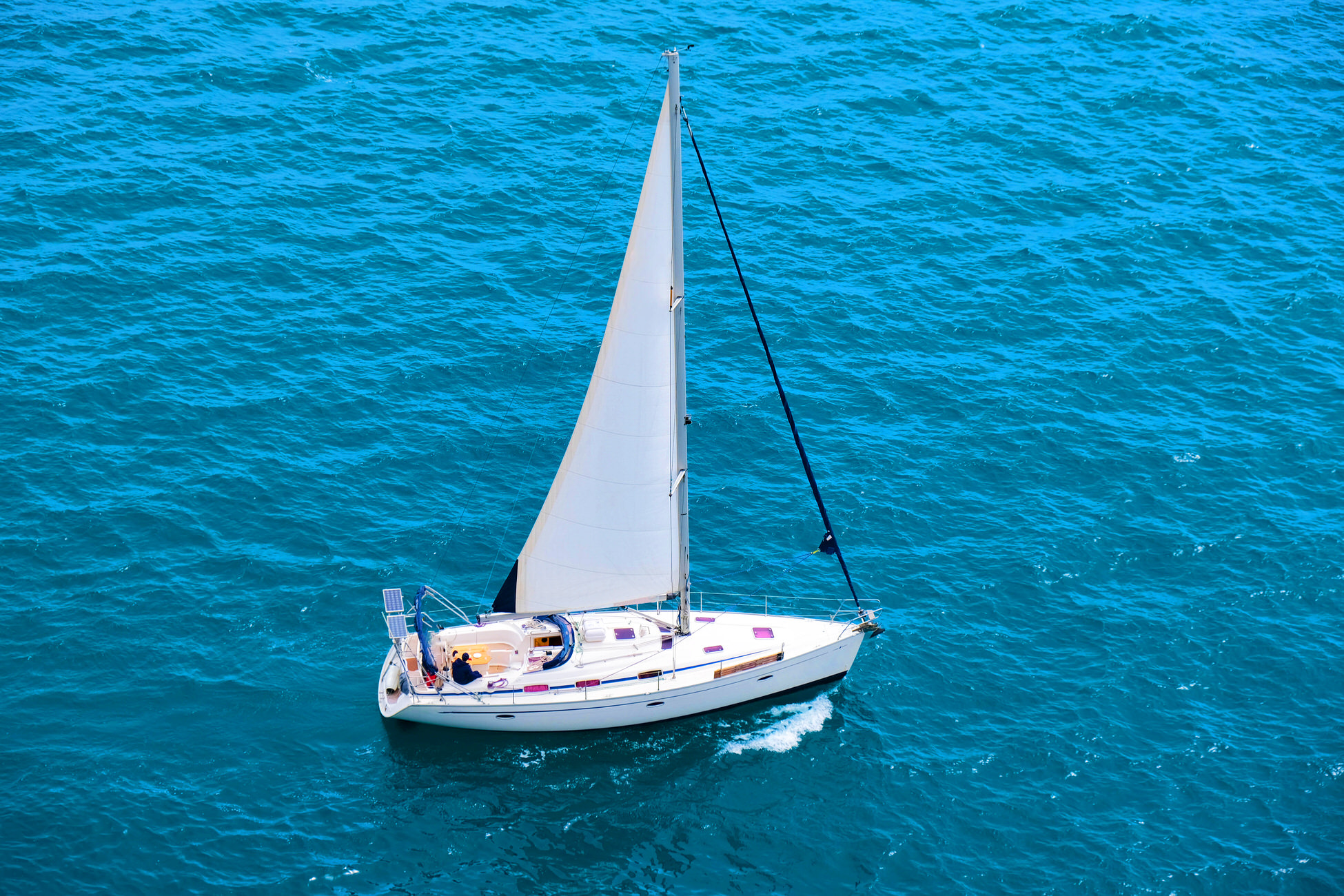 Disfruta de vistas impresionante. Alquilar velero Alicante